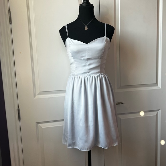 Aritzia Talula Dress - Picture 7 of 9